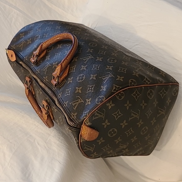 LOUIS VUITTON 1985 VINTAGE MONOGRAM CANVAS SPEEDY 40 BAG WITH LOCK& KEY #304 - Picture 10 of 17